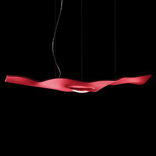 Ingo Maurer Luce Volante – LED svietidlo červené, Obývacia izba / jedáleň, sklenené vlákno, hliník, 23W, P: 145 cm, L: 30 cm