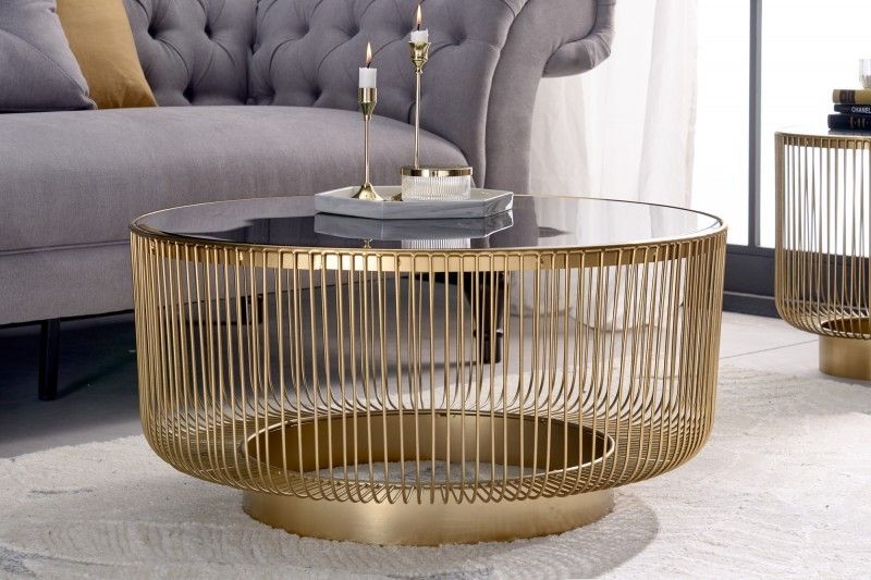Estila Art deco okrúhly konferenčný stolík Esme so zlatou kovovou konštrukciou a čiernou sklenenou doskou 80cm