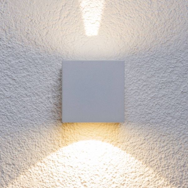 Lucande Biele vonkajšie nástenné LED svietidlo Jarno kocka, hliník, 3W, L: 9 cm, K: 9cm