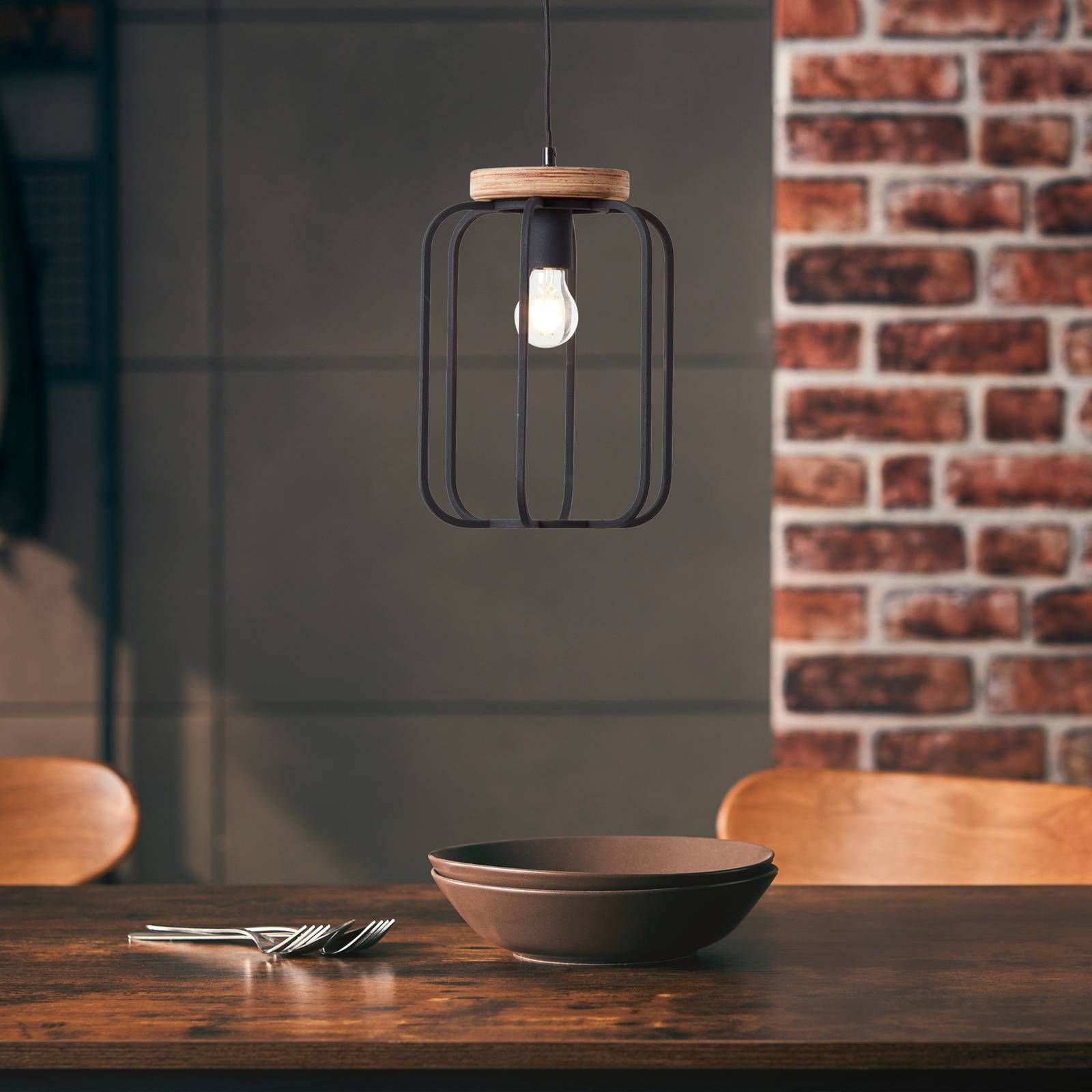 Brilliant Závesná lampa Tosh s dreveným detailom, 1-pl., Obývacia izba / jedáleň, kov, drevo, E27, 40W