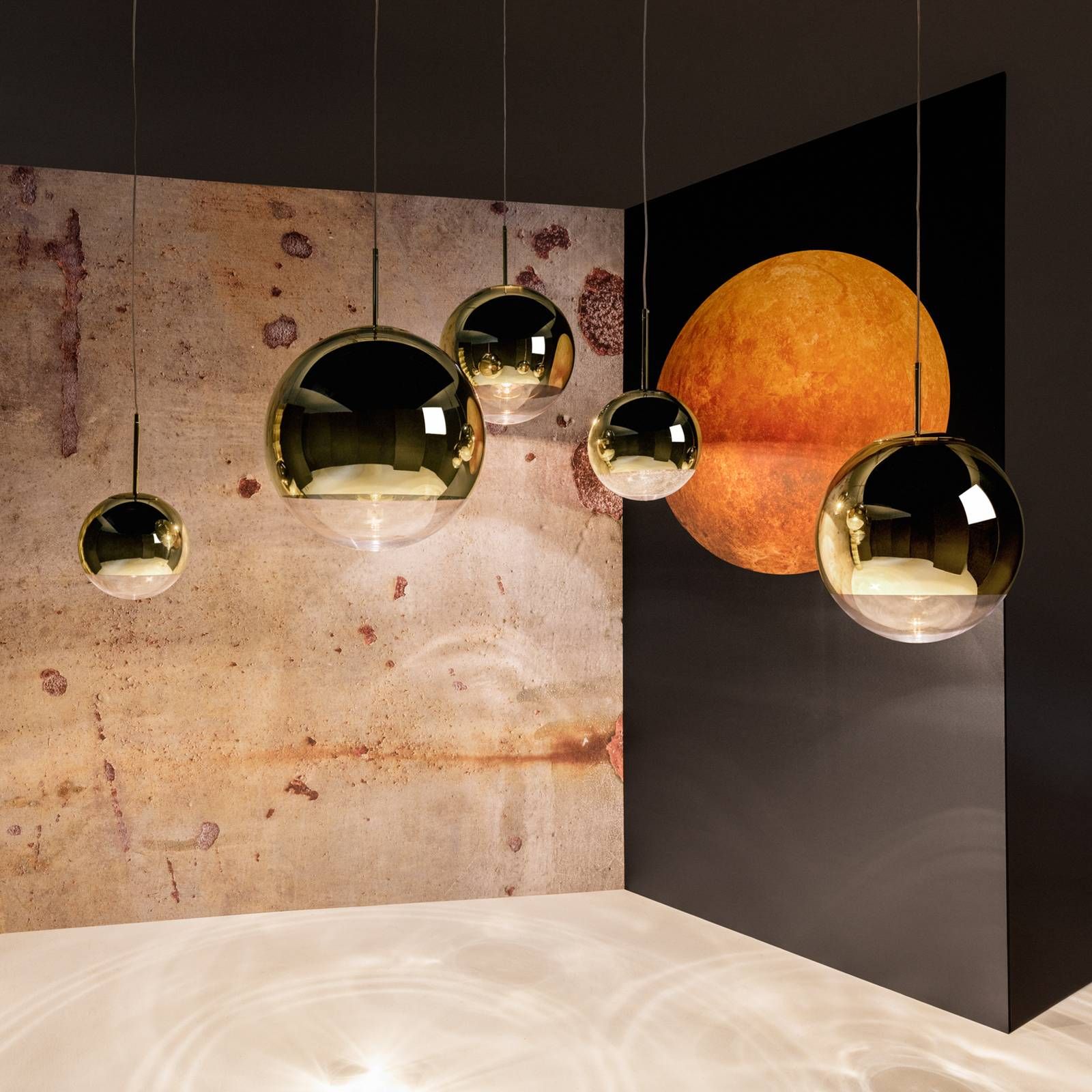 Tom Dixon Mirror Ball závesné LED Ø 50 cm zlatá, Obývacia izba / jedáleň, polykarbonát, oceľ, 6W