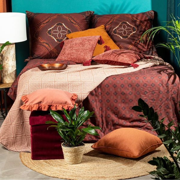 Bavlnená posteľná súprava v bordovej farbe MAROCCO s ozdobným geometrickým vzorom