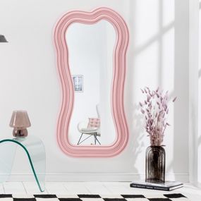 Estila Asymetrické art deco dizajnové zrkadlo Swan s polyuretánovým rámom v pastelovej ružovej farbe s kaskádovým efektom 100cm