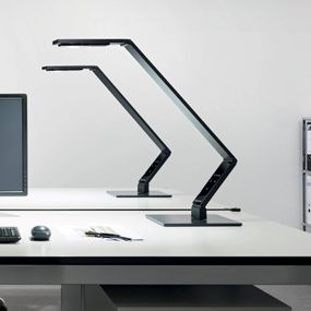 Luctra Table Linear stolná LED, podstavec čierny, Pracovňa / Kancelária, hliník, zinok, oceľ, plast, 9.5W, K: 75cm