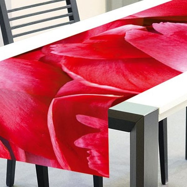 TS 005 Dimex Behúň na stôl obrus, Červené lístky, veľkosť 40 x 140 cm