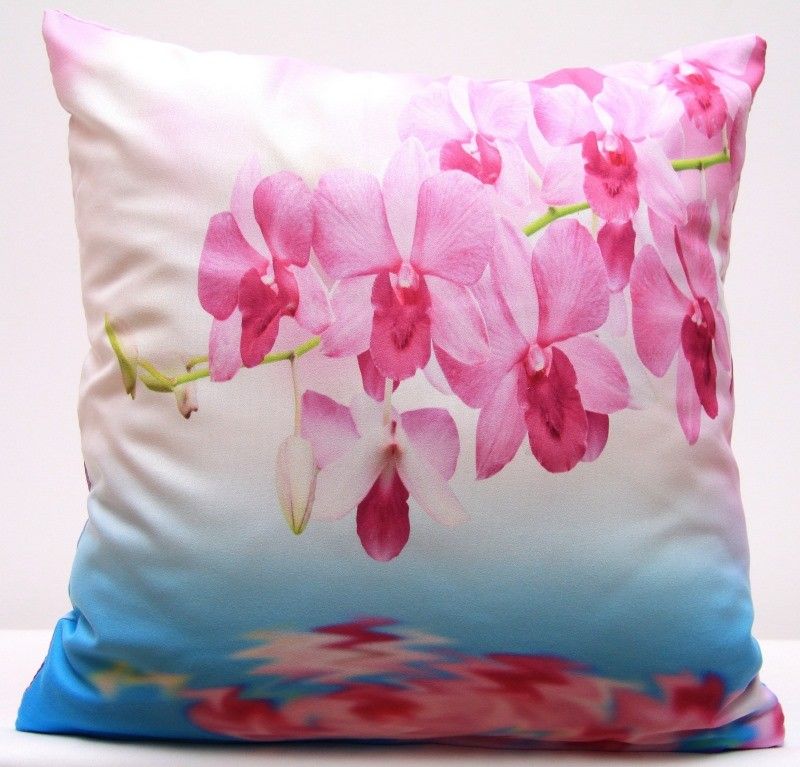 DomTextilu Bielo modrá obliečka na vankúše s rozkvitnutou ružovou orchideou 40x40 cm Biela 3161-124163