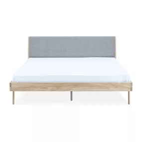 Sivá/prírodná čalúnená dvojlôžková posteľ z dubového dreva 180x200 cm Fawn - Gazzda