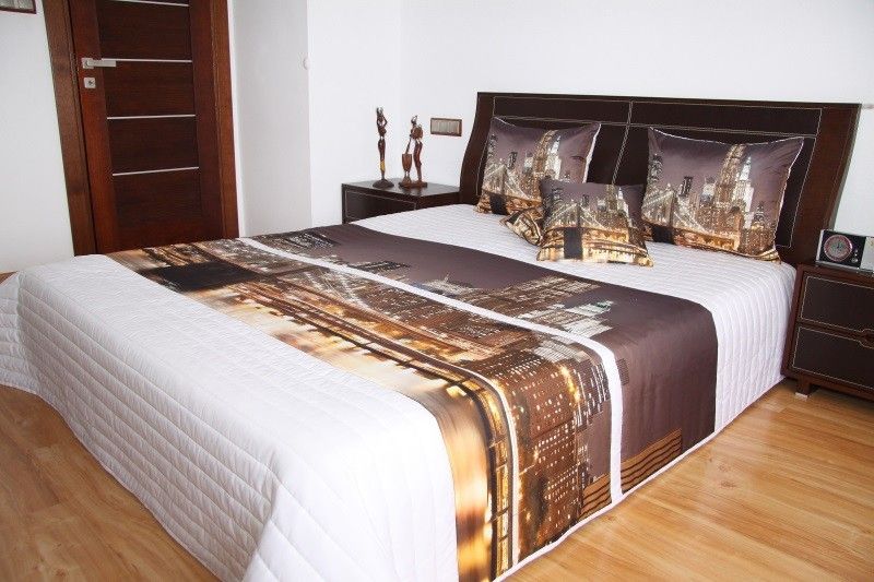 DomTextilu Prehoz na posteľ bielej farby s motívom večerného mesta Šírka: 220 cm | Dĺžka: 240 cm 2941-131068