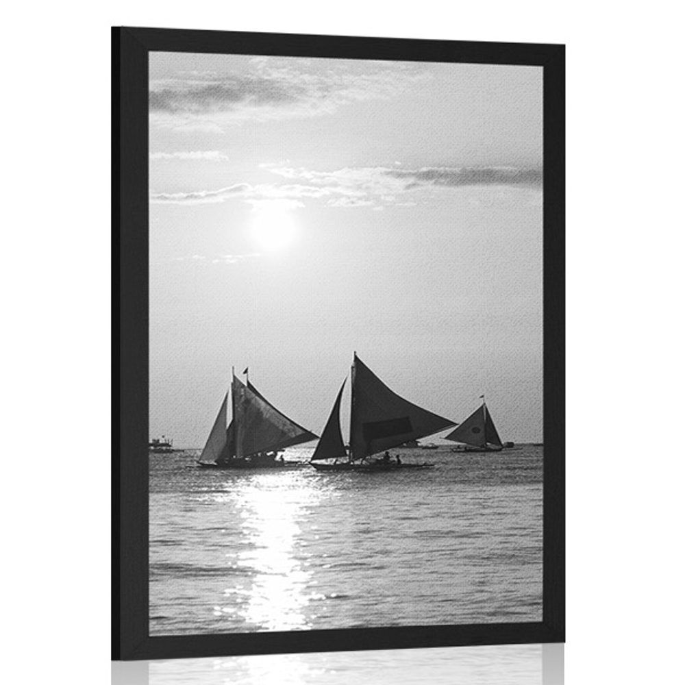 Plagát plachetnice pri západe slnka v čiernobielom prevedení - 40x60 black