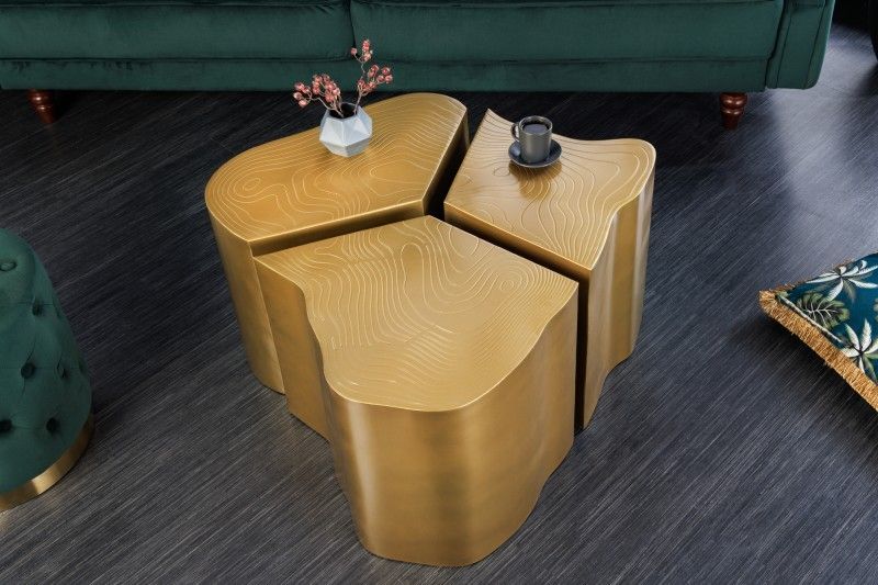 Estila Luxusný glamour konferenčný stolík Altera organických tvarov z kovu v mosadznom prevedení 80cm