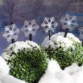 Reťaz MagicHome Vianoce Frozen SnowFlake, 5x LED studená biela, snehové vločky, 3xAA, IP44, exteriér, osvetlenie, L-1,40 m