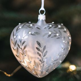 GLASSOR Sklenená vianočná ozdoba Leaves Matt grey - srdce