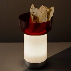 Artemide Bontà stolná LED lampa, červená miska, Obývacia izba / jedáleň, ručne vyrobené sklo, plast, 2.4W, K: 26.4cm