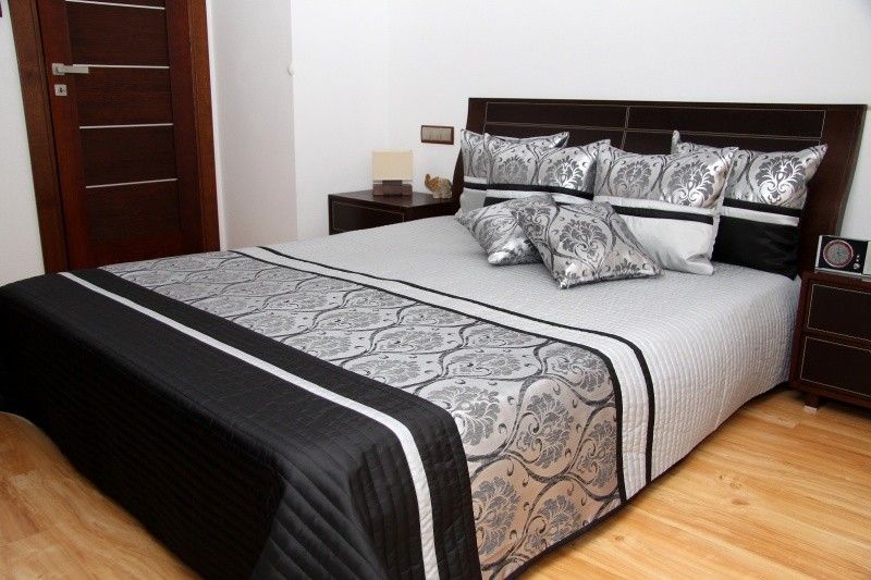 DomTextilu Luxusný prehoz na posteľ čierno strieborno šedý Šírka: 260 cm | Dĺžka: 240 cm 2492-104121