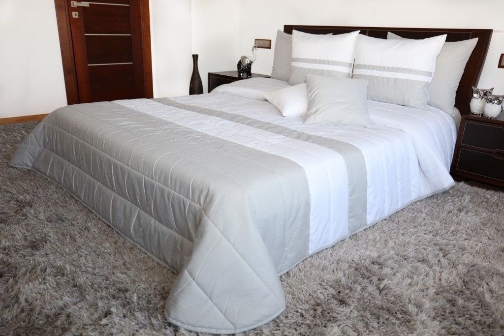 DomTextilu Bielo sivé prehozy na manželskú posteľ Šírka: 240 cm | Dĺžka: 260 cm 6836-124711