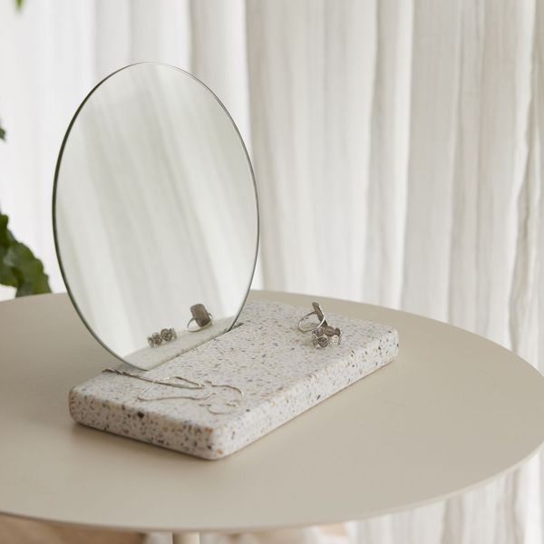 Humdakin Stolné kozmetické zrkadlo Terrazzo ⌀12 cm