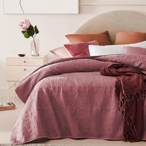 DomTextilu Prešívaný prehoz na posteľ 240 x 260 cm do spálne v indickej ružovej farbe 67189
