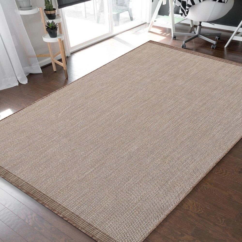 DomTextilu Jednoduchý a praktický hladký koberec hnedej farby 45443-215304