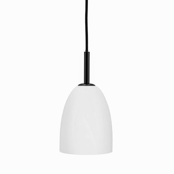 Dyberg Larsen Jazz závesná lampa opál/čierna 12 cm, Obývacia izba / jedáleň, kov, sklo, E14, 15W, K: 26cm