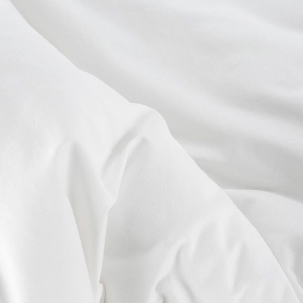 DomTextilu Biele bavlnené posteľné obliečky na paplón s jemným saténovým leskom Šírka: 160 cm | Dĺžka: 200 cm Biela 44688-208618