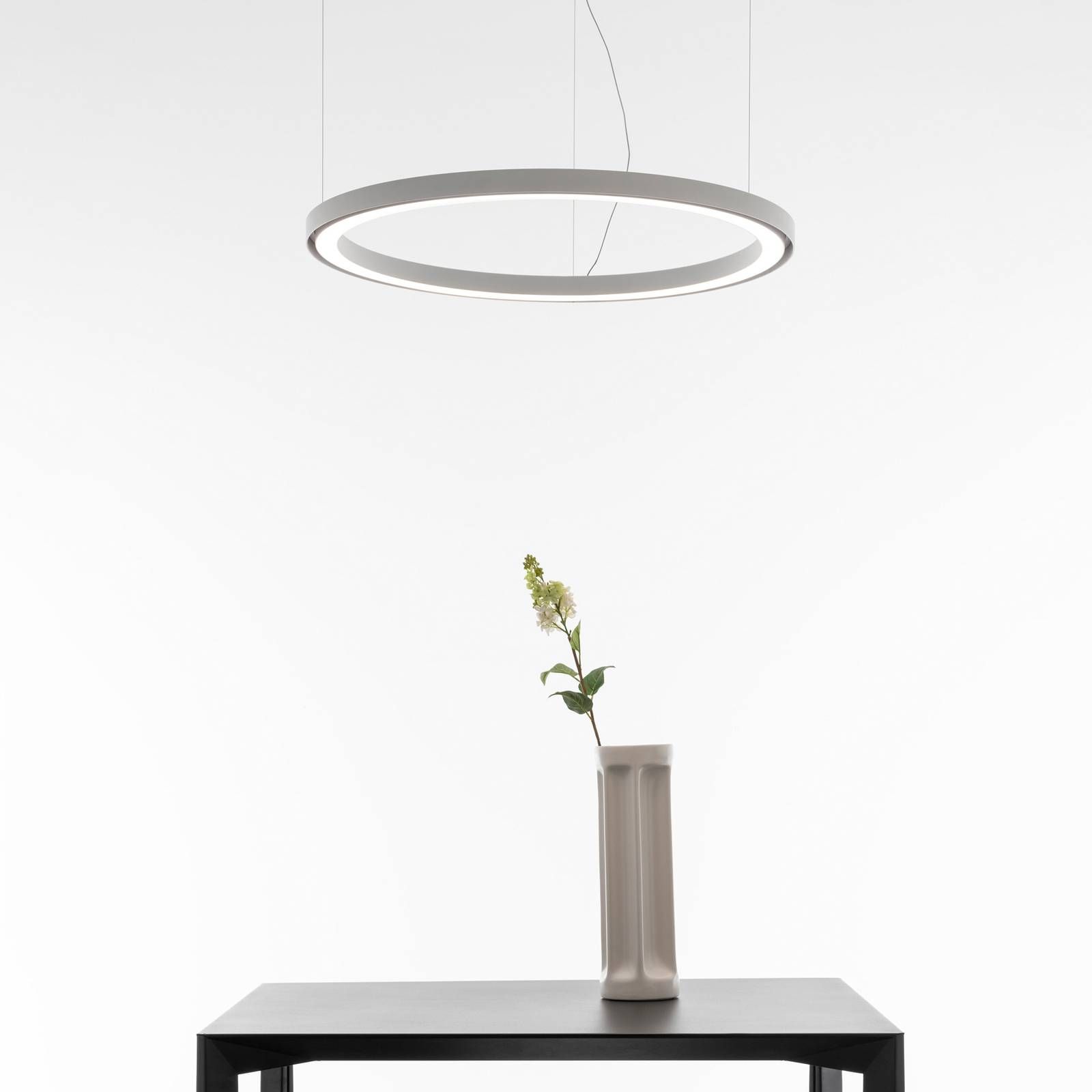 Artemide Ripple závesné LED svetlo ovl. apl. Ø90cm, Obývacia izba / jedáleň, teplovodivý plast, 50W, K: 3cm
