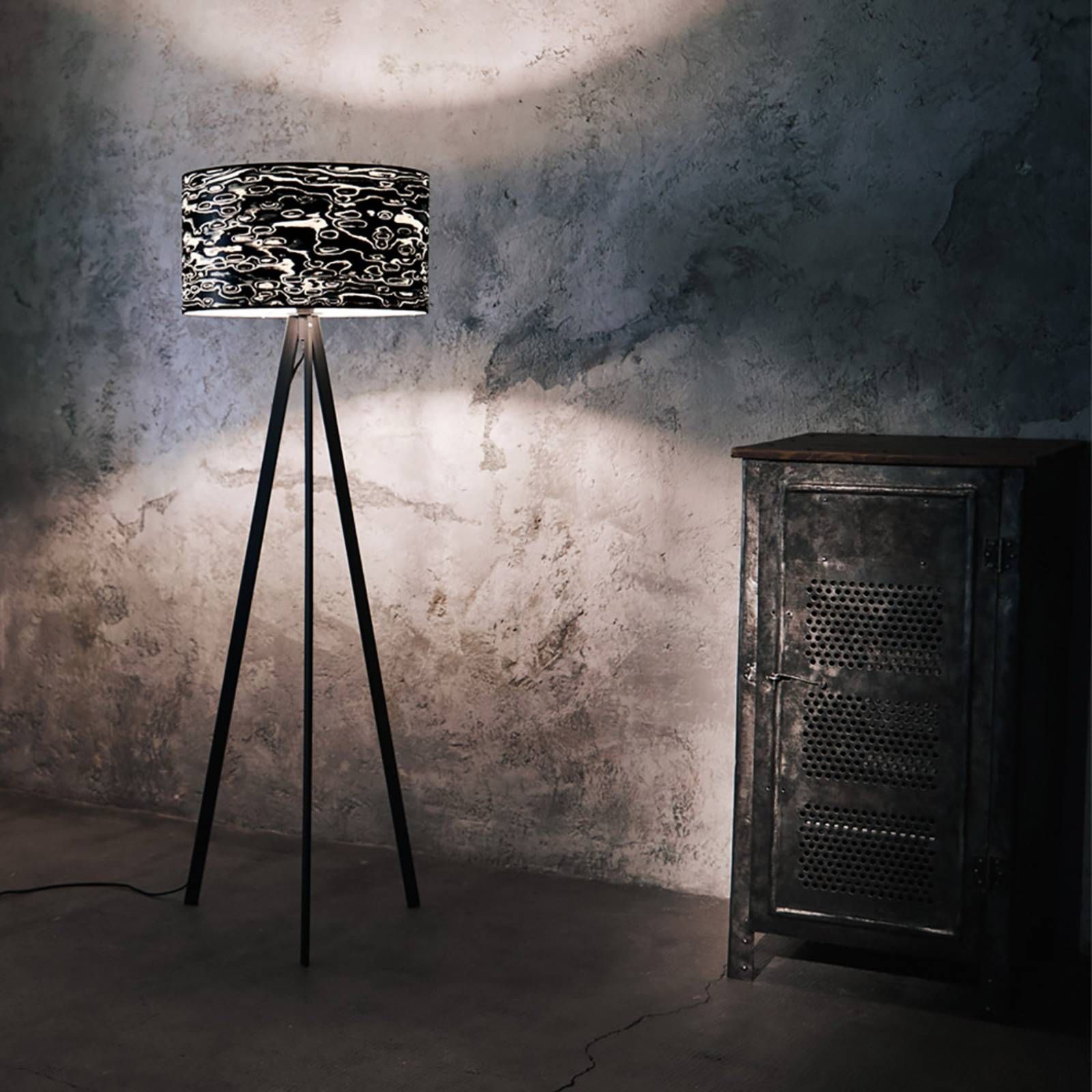 LeuchtNatur Atticus stojaca lampa Nero čierna, Obývacia izba / jedáleň, drevo, kov, E27, 12W, K: 150cm