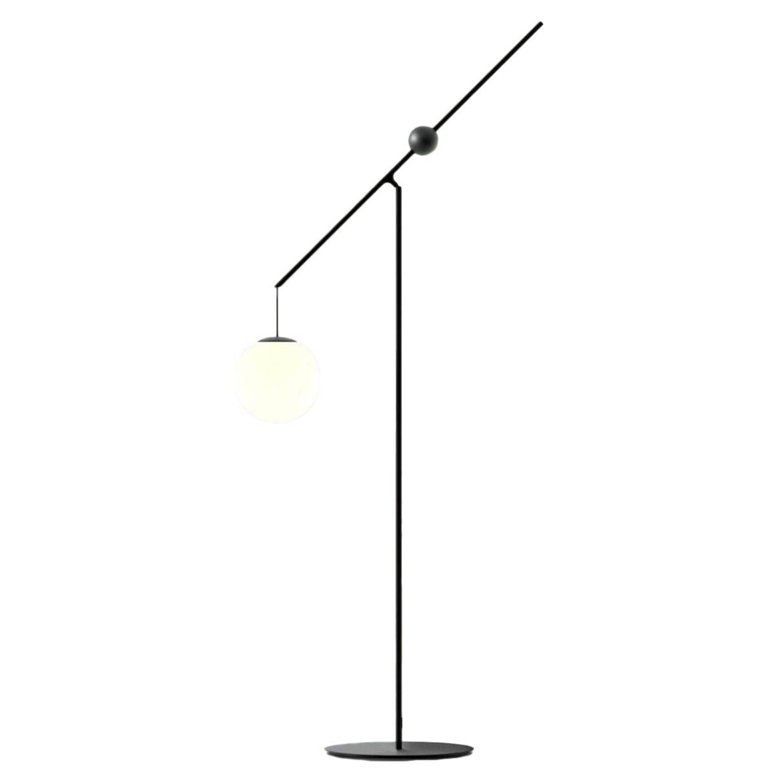 Luceplan Malamata stojaca lampa, čierna matná, Obývacia izba / jedáleň, oceľ, ručne fúkané sklo, E14, L: 22 cm, K: 150cm
