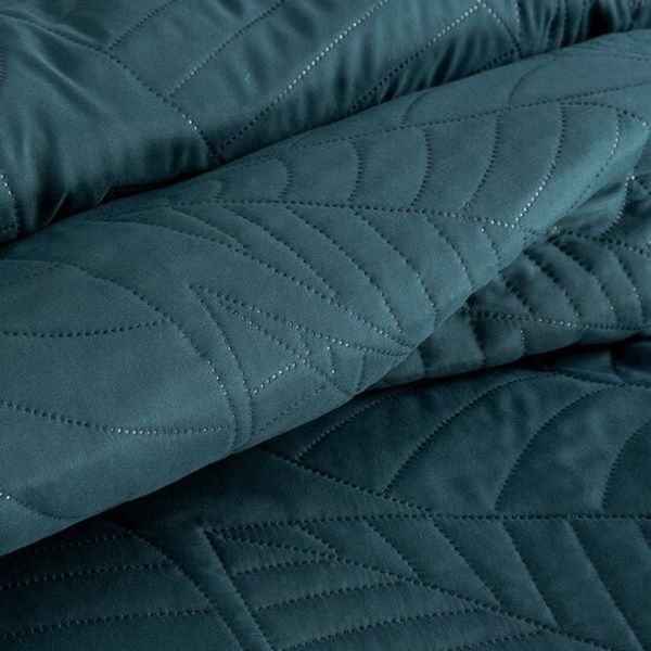 DomTextilu Moderný prehoz na posteľ Boni tmavo tyrkysovej farby Šírka: 220 cm | Dĺžka: 240 cm 68613-244215