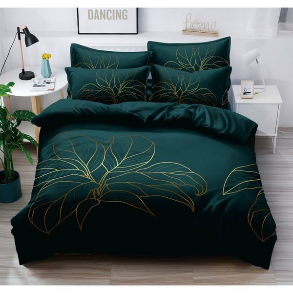 DomTextilu Mikroplyšové posteľné obliečky zelenej farby s monsterou  Zelená 68693-244442