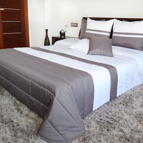 DomTextilu Prikrývky na manželskú posteľ bielo sivej farby Šírka: 240 cm | Dĺžka: 240 cm 6839-124726