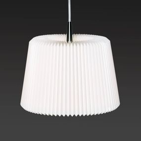 LE KLINT Snowdrop M – závesná lampa z papiera, Obývacia izba / jedáleň, papier, E27, 60W, K: 20cm
