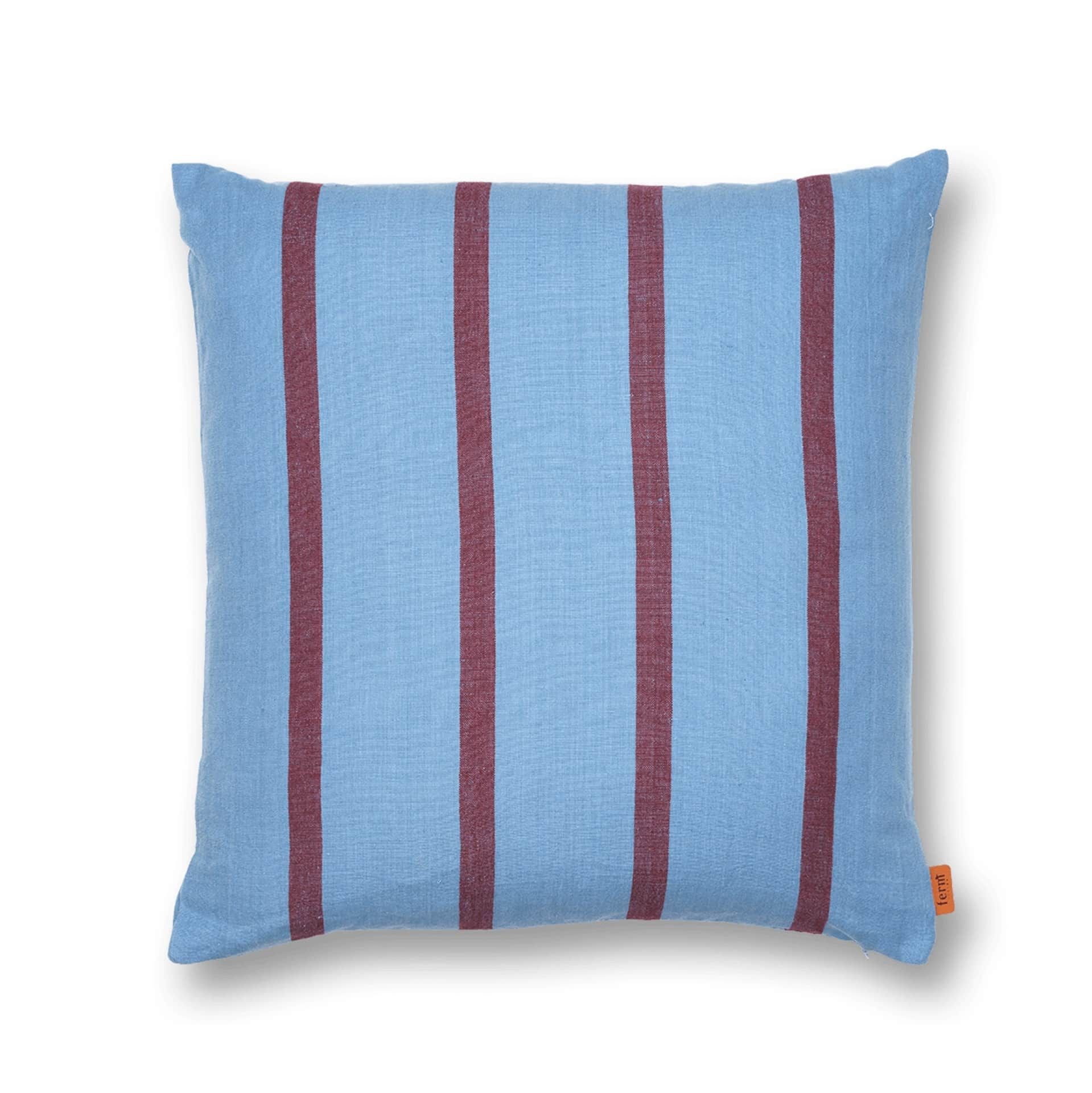 ferm LIVING Ľanový vankúš s výplňou Faded Blue/Burgundy 50 x 50 cm