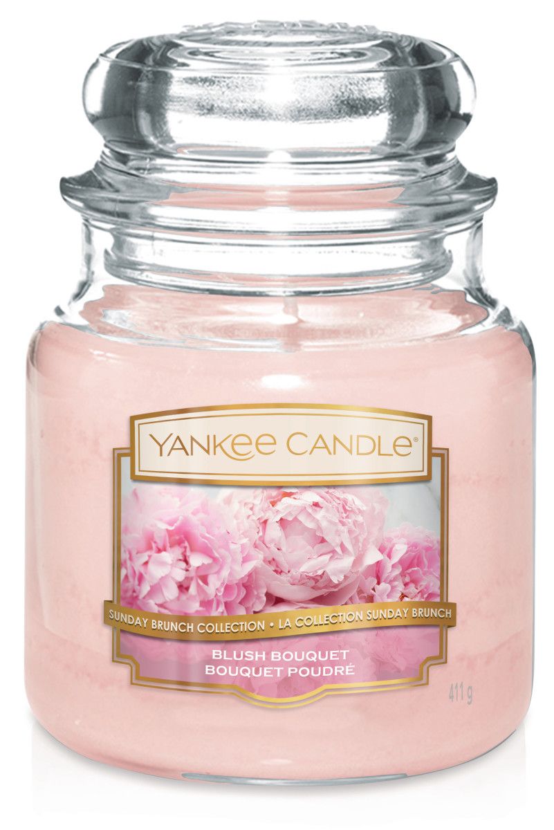 Vonná sviečka Yankee Candle stredná Blush bouquet