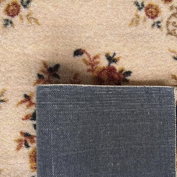 DomTextilu Kvalitný krémovo modrý koberec s motívom kvetov 40992-187500