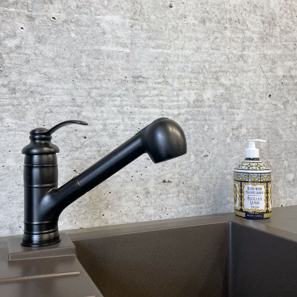 Waterfall Rustikální dřezová baterie se sprchou | olejem gumovaný bronz, Provedení S dávkovačem