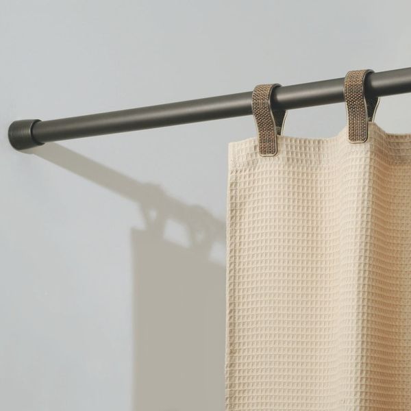 Tyč na sprchový záves s nastaviteľnou dĺžkou v bronzovej farbe iDesign Rod