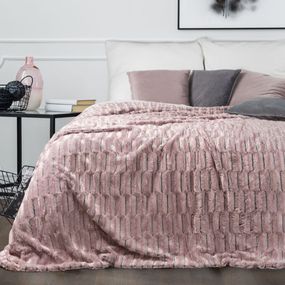 DomTextilu Mäkký ružový prehoz na posteľ s kožušinovou štruktúrou s 3D efektom Šírka: 70 cm | Dĺžka: 160 cm 21779-153398