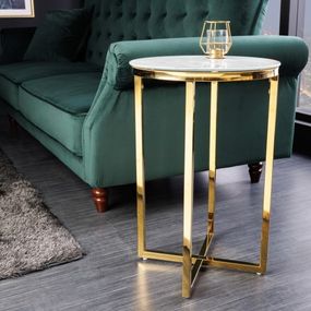 Estila Art-deco okrúhly príručný stolík Gold Marbleux so sklenenou doskou v prevedení biely mramor a podstavou v zlatej farbe 61cm