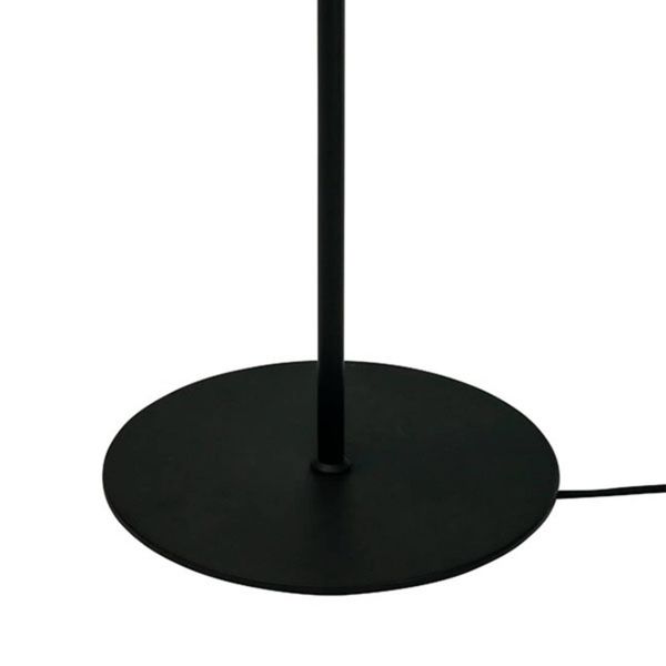 Dyberg Larsen Oslo stojaca lampa z kovu, čierna, Obývacia izba / jedáleň, oceľ, E14, 40W, K: 130cm
