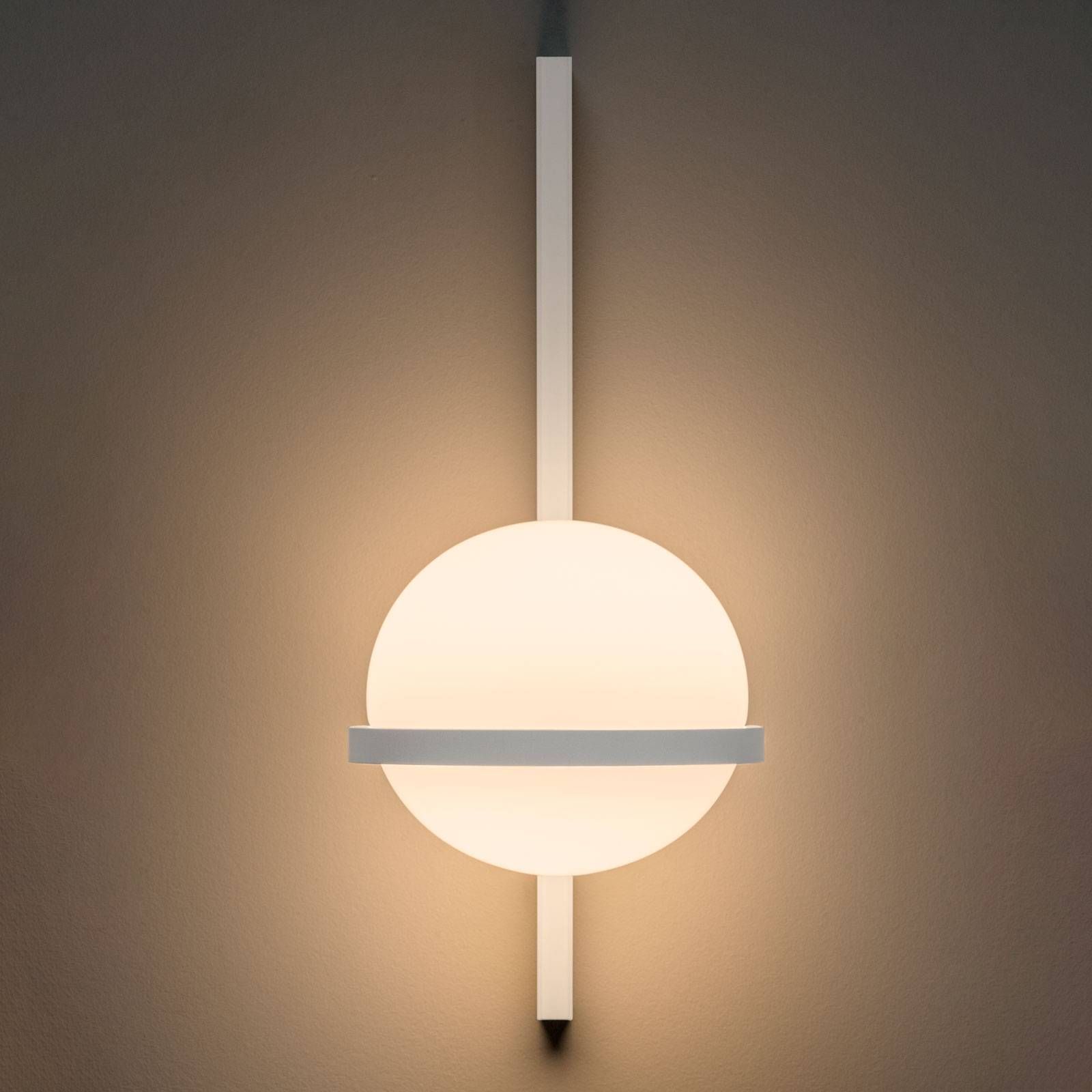 Vibia Palma 3710 nástenné LED svietidlo, biele, Obývacia izba / jedáleň, hliník, sklo, 4.6W, Energialuokka: F, L: 22 cm, K: 55cm