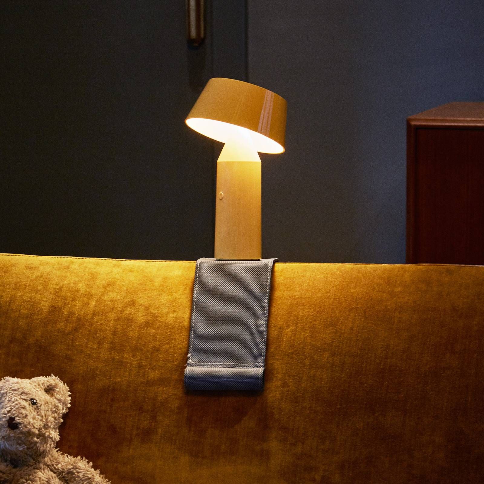 Marset MARSET Bicoca stolová LED lampa na batérie žltá, Obývacia izba / jedáleň, polykarbonát, nehrdzavejúca oceľ, ušľachtilá oceľ, 3.5W, K: 22.5cm