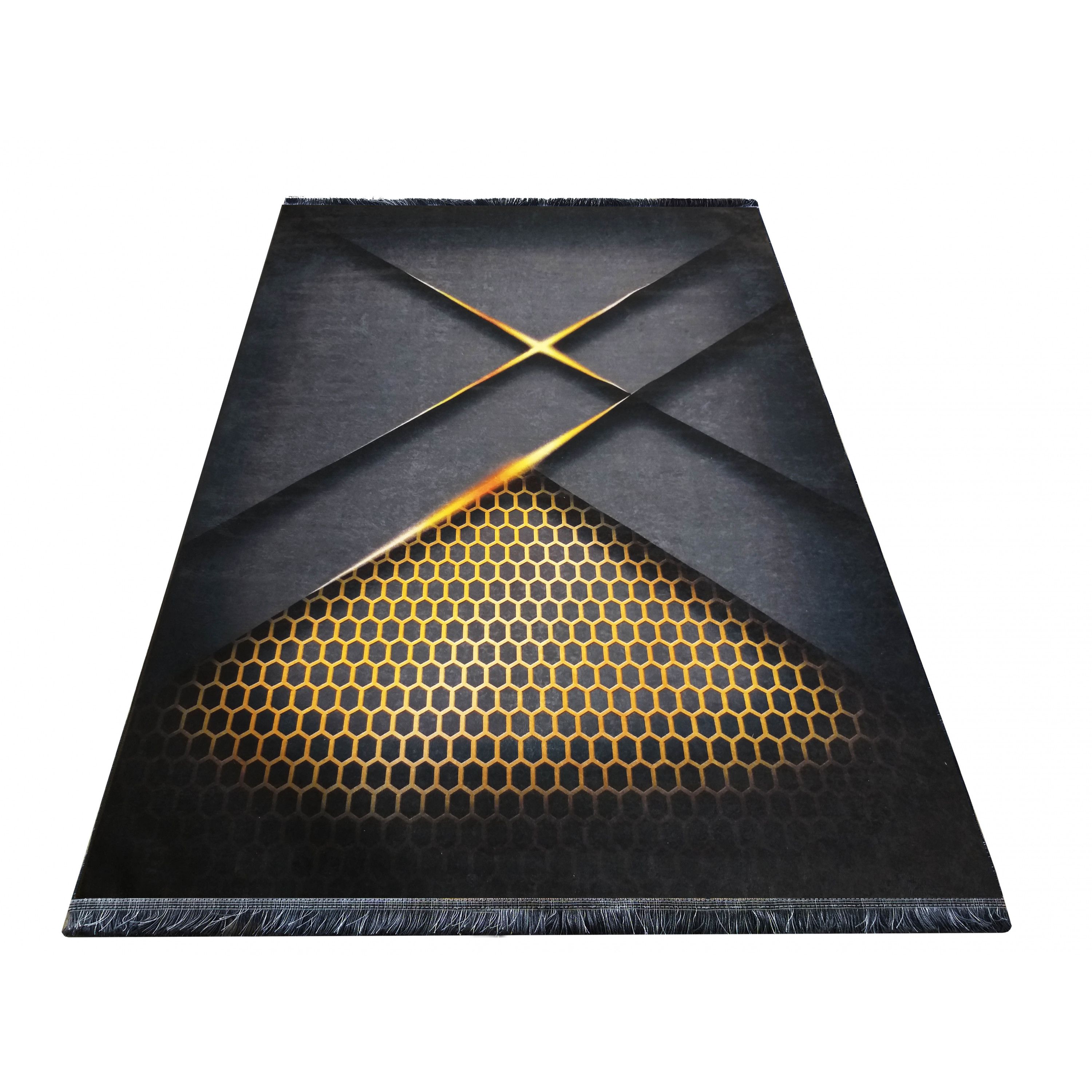 DomTextilu Originálny čierno zlatý koberec do obývačky so strapcami 39315-183229