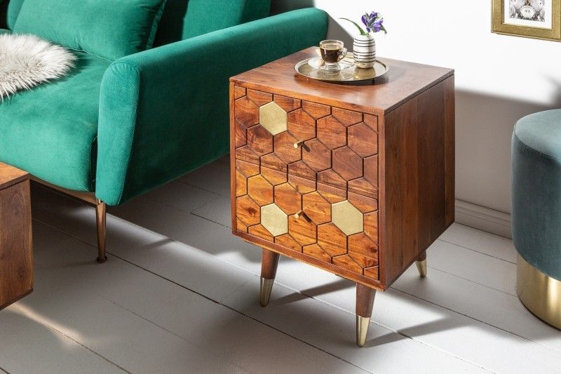 Estila Masívny príručný stolík Roslin z akáciového dreva hnedej farbe so zlatými prvkami a dvomi zásuvkami 55cm