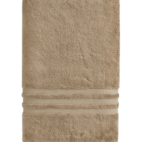 Soft Cotton Osuška PREMIUM 70x160 cm. Jej rozmery sú veľkorysé, a to 160 x 70 cm, takže je vhodná nielen pre ženy, ale aj pre mužov. Po kúpeli zahalí vaše telo od hlavy až k päte. Béžová