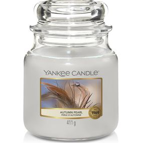 Vonná sviečka Yankee Candle stredná Autumn pearl