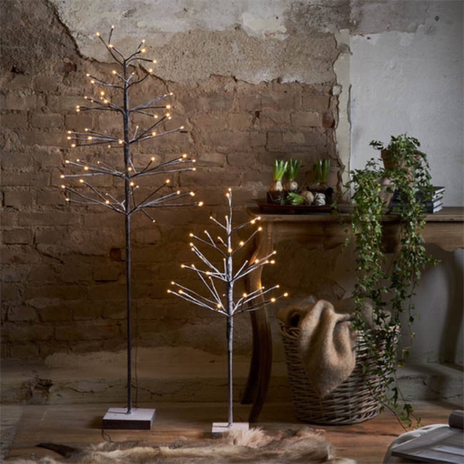 STAR TRADING Dekoračný LED strom Snowfrost Tree IP20 150 cm, kov, plast, K: 150cm