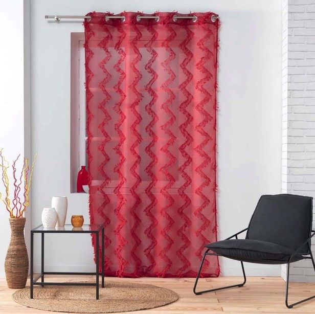 Červená záclona so vzorom 140 x 240 cm