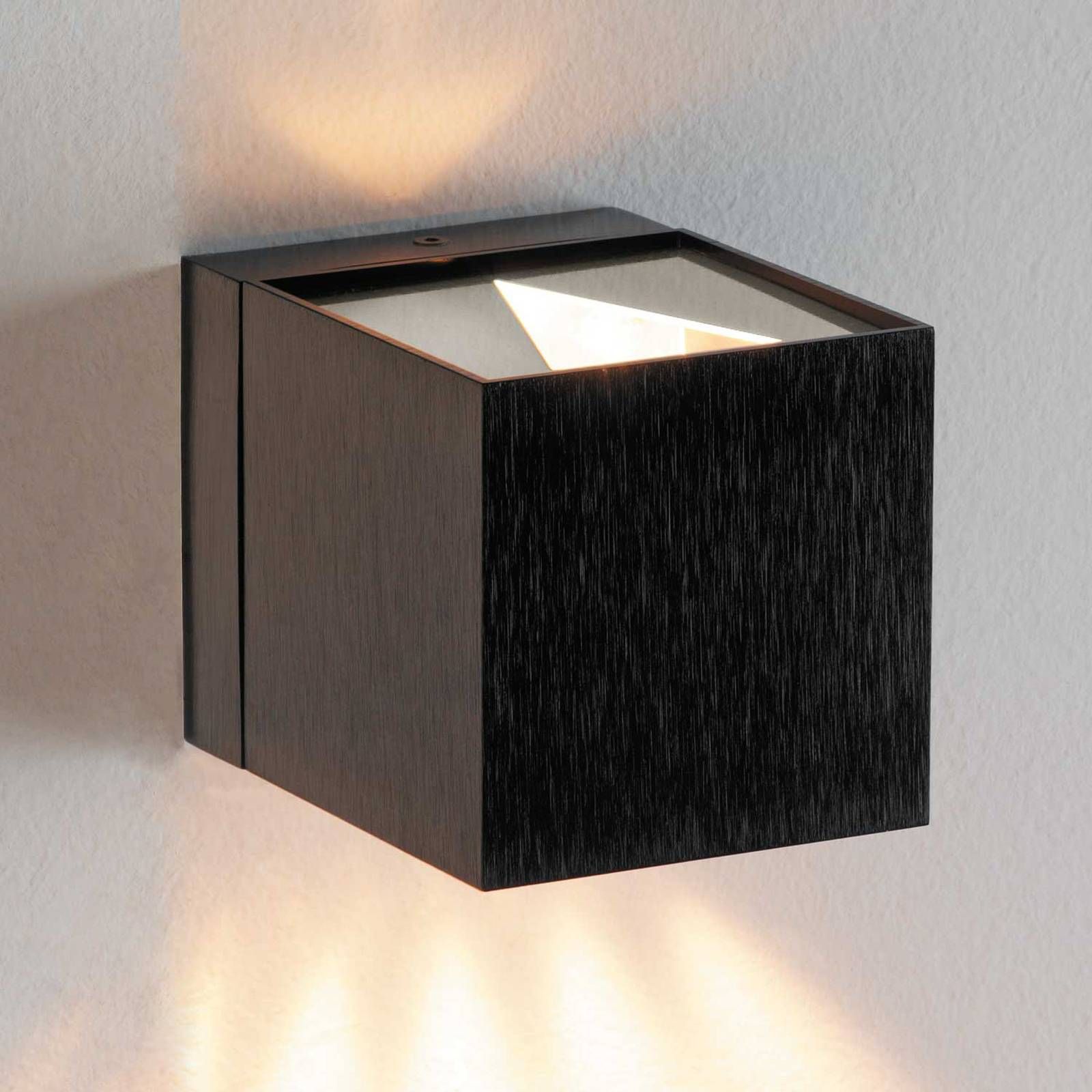 Milan Iluminación Dau nástenné svetlo kocka up-down čierne, Obývacia izba / jedáleň, hliník, G9, 53W, P: 8 cm, L: 8 cm, K: 8.7cm