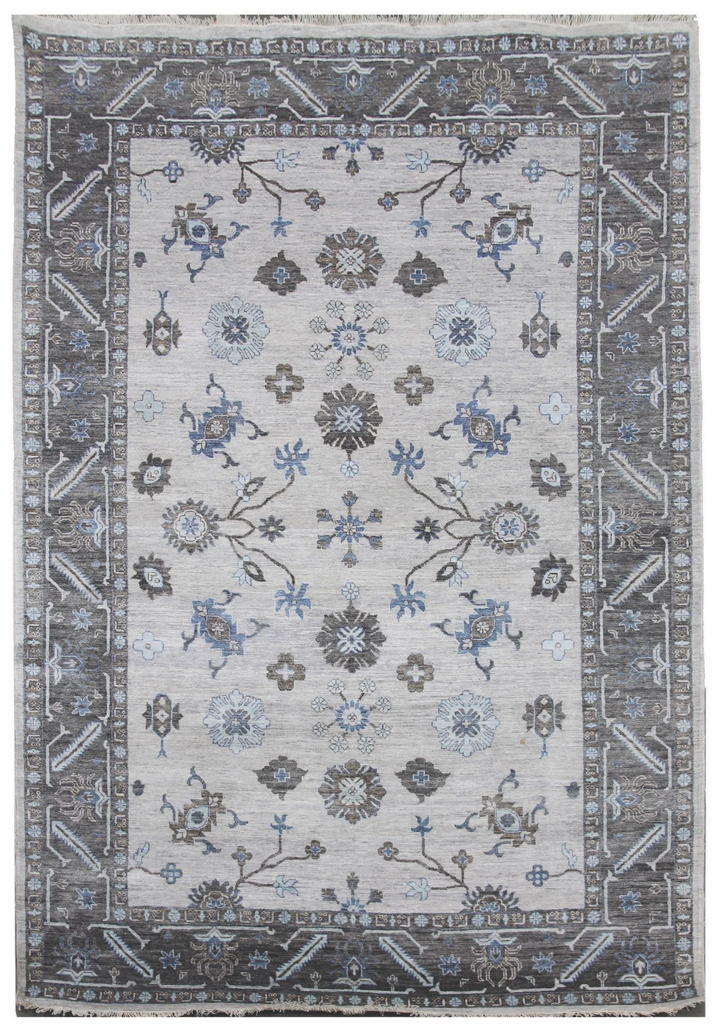 Diamond Carpets koberce Ručne viazaný kusový koberec Diamond DC-USHAK silver / black - 365x550 cm