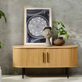 Furniria Dizajnový TV stolík Vasiliy 120 cm prírodný dub